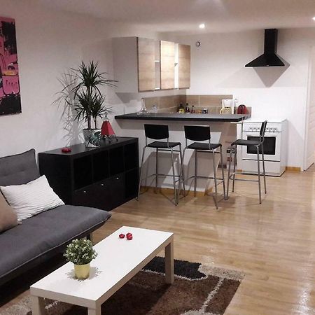 Studio Du Clocher Rigarda ภายนอก รูปภาพ