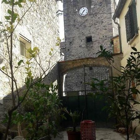 Studio Du Clocher Rigarda ภายนอก รูปภาพ